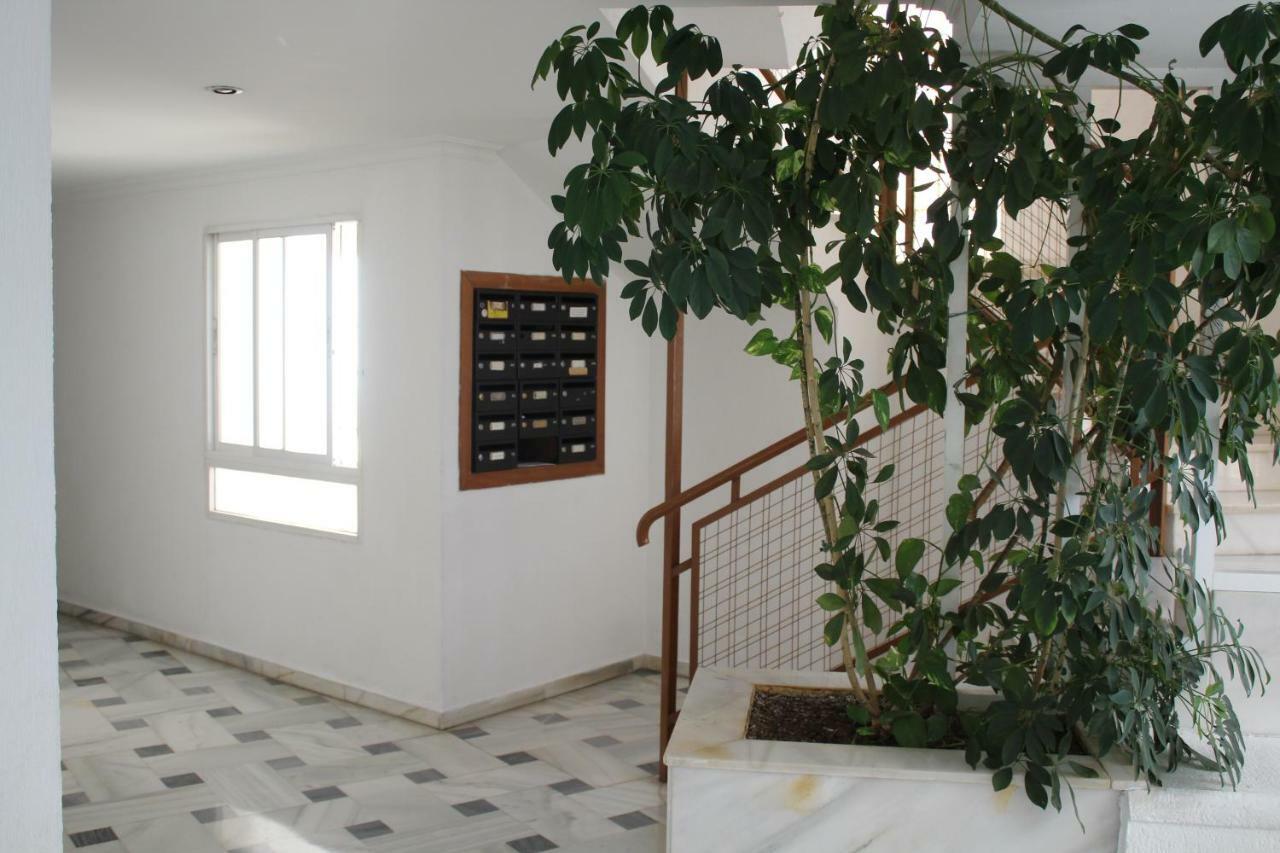 Apartamento Con Parking Gratuito Málaga Extérieur photo